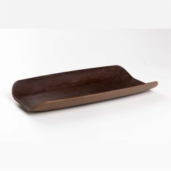 Bandeja rectangular grastronorm GN 1/3 de melamina imitación madera oscura "Natural". Dimensiones: 32,5 x 17,6 cm, altura 4 cm. 