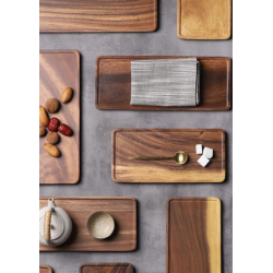 Bandeja acacia 30x14x2 cm. Elegante, duradera y versátil.