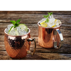 Jarra de acero inoxidable para mojitos en cobre martillado y asa dorada