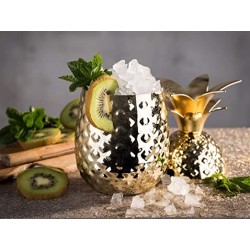  Copa de piña: la última tendencia en bares para amantes de cócteles.