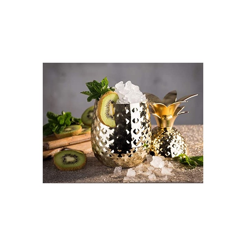  Copa de piña: la última tendencia en bares para amantes de cócteles.