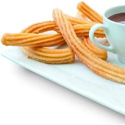 CHURRERA-MAQUINA DE PASTA CLASICA CON 20 DISCOS Y 6 BOQUILLAS DE IBILI 769500