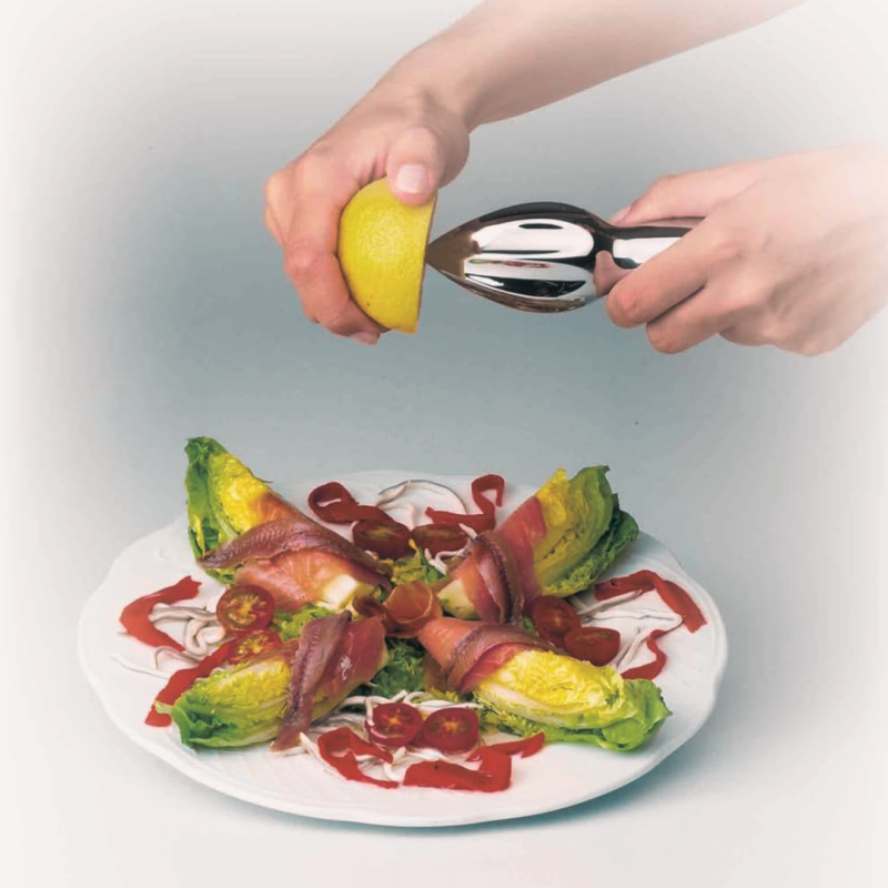 Exprimidor manual inox Ø4.5x16 cm. Lacor 63912