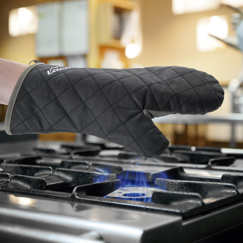 Guante de cocina negro 36 cm. Lacor 60070