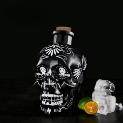 Decantador con forma de calavera negra de lujo pintada a mano 700 ml
