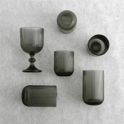 Vasos altos grises con relive de líneas Fosil 46cl (24 uds) | Bidasoa