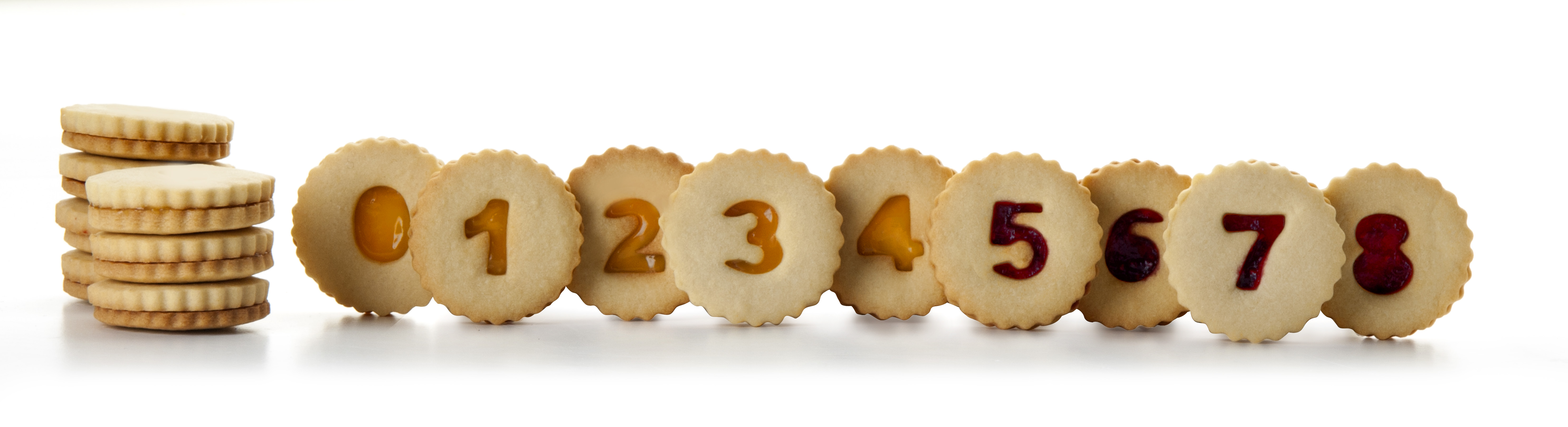 Set Di 9 Tagliapasta Per Biscotti Linzer E Numeri - IBILI - Ideale Per Cucina Creativa E Dolci Fatti In Casa